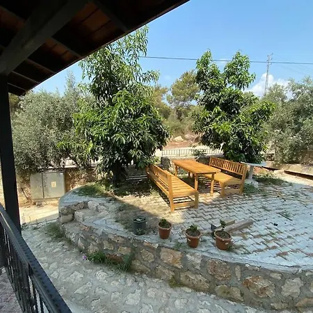 Villa Stone House 10 Mins To Sea Walk